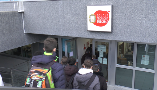 Scuole tecniche San Carlo dove lavorare il legno è un'arte, ma soprattutto una professione certa [VIDEO]