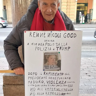 "No all'imperialismo USA, no alla repressione del dissenso interno": il messaggio del consigliere cuneese Ugo Sturlese [FOTO]