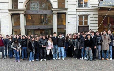 “Una domenica a teatro”: gli studenti dell’Arimondi-Eula di Racconigi al Teatro Carignano