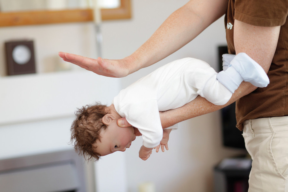Soffocamento nei bambini, prevenzione e manovre salvavita: corso gratuito ad Alba