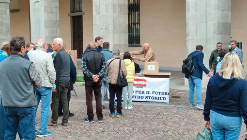 Lunghe code a Cuneo per eleggere i rappresentanti dei comitati di quartiere e frazioni