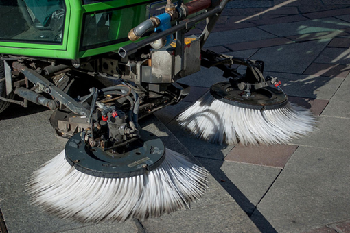 Mondovì, torna regolare il servizio di spazzamento meccanizzato delle strade: attenzione ai divieti Mondovì, torna regolare il servizio di spazzamento meccanizzato delle strade: attenzione ai divieti