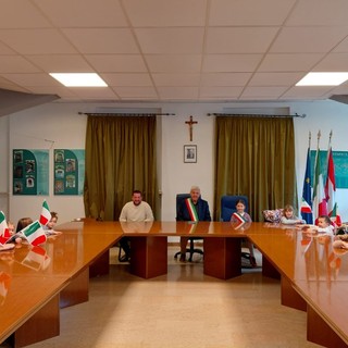 Sampeyre, riunito il Consiglio Comunale dei piccoli: spazio alla gentilezza