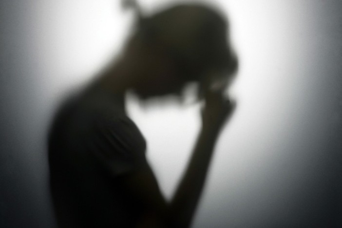 A chi resta: lettera ai familiari di persone morte suicide A chi resta: lettera ai familiari di persone morte suicide
