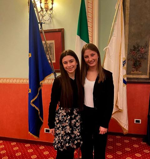 Due studentesse del liceo “Soleri Bertoni” di Saluzzo al progetto "creativi si diventa" del Rotary