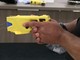 La proposta di Mallone: “Diamo il Taser alla Polizia Locale di Cuneo”. E Clerico lascia una porta aperta