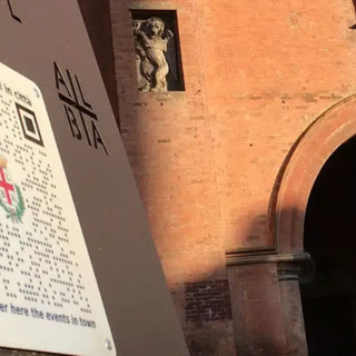 Ad Alba i  totem digitali restano senza veste grafica. La vicesindaca Pasini: “Diventeranno hub per tutta l’offerta culturale della città”