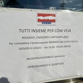 "Riprendiamoci il quartiere": nel centro storico di Cuneo cartelli per l'assemblea spontanea in piazza Boves