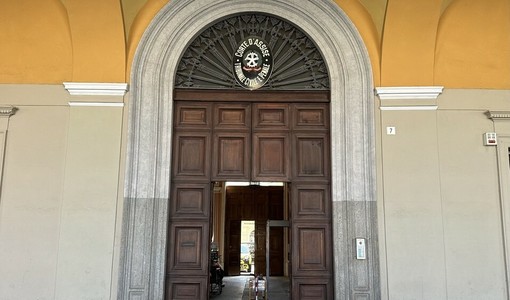 L'ingresso del tribunale di Cuneo