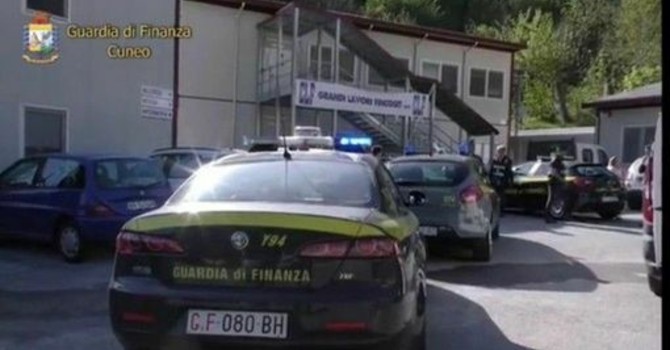 L'operazione della Finanza al cantiere del Tenda Bis