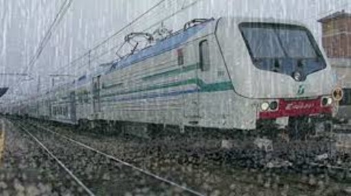 Disagi sulla tratta ferroviaria Torino - Bra, un lettore lamenta disagi