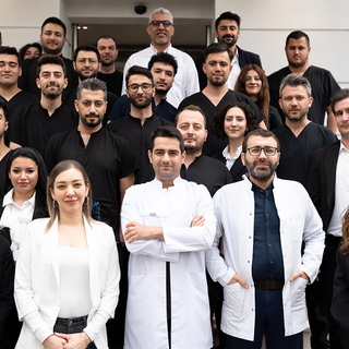 Trapianto Capelli Turchia: Perché Hermest Hair Clinic È un Punto di Riferimento a Istanbul Trapianto Capelli Turchia: Perché Hermest Hair Clinic È un Punto di Riferimento a Istanbul