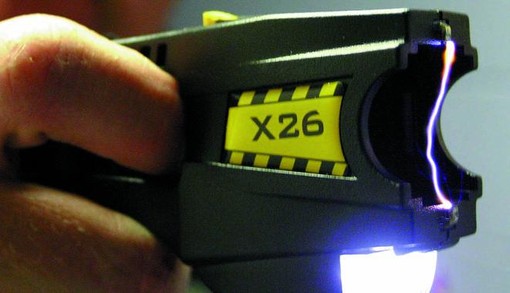 Taser in corso Giolitti, Fratelli d'Italia: "Cuneo si fa bella, ma è ora che sia anche più sicura" Taser in corso Giolitti, Fratelli d'Italia: "Cuneo si fa bella, ma è ora che sia anche più sicura"