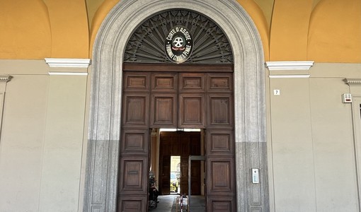 Anziana rapinata in casa e picchiata sangue a Tarantasca. Tra i rapinatori, l'ombra di una presunta complice