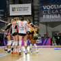 Granda Volley non passa a Talmassons nella prima delle sfide salvezza del volley femminile di A1 Granda Volley non passa a Talmassons nella prima delle sfide salvezza del volley femminile di A1