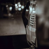 Un Piacere che Resiste e si Reinventa nell'Era Digitale Un Piacere che Resiste e si Reinventa nell'Era Digitale