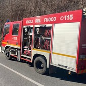 Garessio, incendio di sterpaglie a Trappa: domato Vigili del Fuoco prima che raggiungesse il bosco Garessio, incendio di sterpaglie a Trappa: domato Vigili del Fuoco prima che raggiungesse il bosco