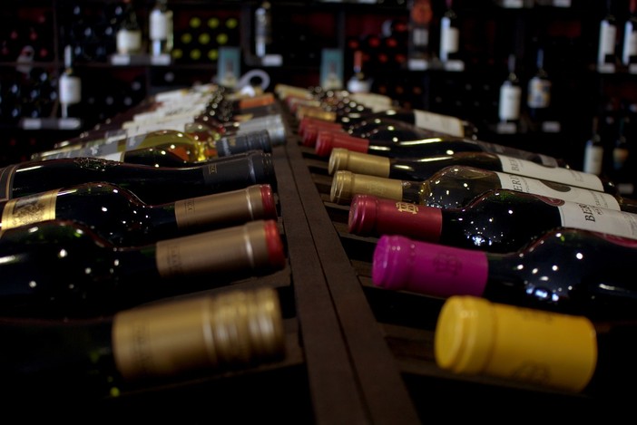 Vino: fuori dall’Ue export in calo dell’11% nel 1° trimestre 2026. Consumi Usa giù del 20% Vino: fuori dall’Ue export in calo dell’11% nel 1° trimestre 2026. Consumi Usa giù del 20%