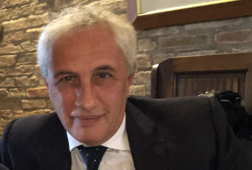 Il caso di Domenico, il cardiochirurgo Vincenzo Colucci: "Non lasciamo che una tragedia fermi le donazioni" Il caso di Domenico, il cardiochirurgo Vincenzo Colucci: "Non lasciamo che una tragedia fermi le donazioni"
