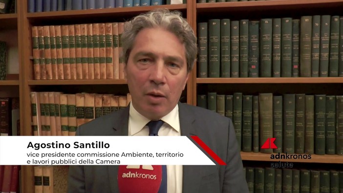 Salute: Santillo (M5s), "Qualità dell'aria è anche responsabilità politica" Salute: Santillo (M5s), "Qualità dell'aria è anche responsabilità politica"