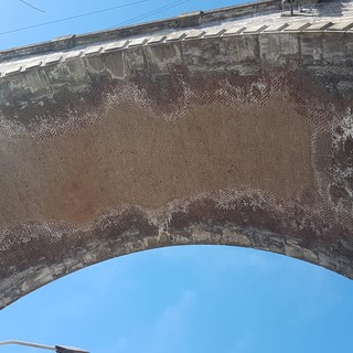 Suicidio sul viadotto Soleri: un uomo perde la vita