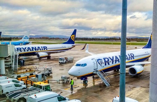 Ryanair e Google insieme per migliorare i servizi. Obiettivo ridurre ritardi e cancellazioni Ryanair e Google insieme per migliorare i servizi. Obiettivo ridurre ritardi e cancellazioni