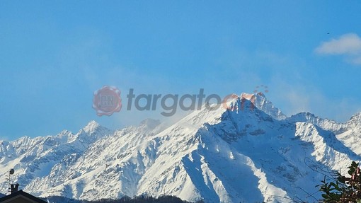Il foehn sferza la Granda: raffiche a più di 90 km/h alla Rocca dell'Abisso