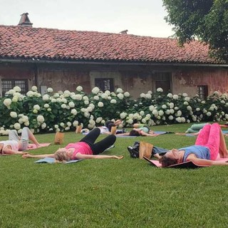 Yoga nel parco di Villa Belvedere: a giugno quattro incontri immersi nella natura Yoga nel parco di Villa Belvedere: a giugno quattro incontri immersi nella natura