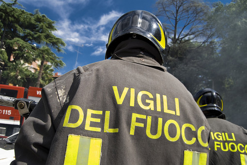 Camion intraversato a San Michele Mondovì, vigili del fuoco sul posto