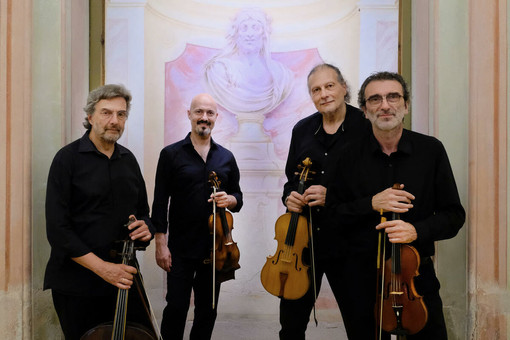 Venerdì 4 settembre il Voxonus Festival presenta “Sentieri Invisibili” alla Scuola Apm di Saluzzo Venerdì 4 settembre il Voxonus Festival presenta “Sentieri Invisibili” alla Scuola Apm di Saluzzo