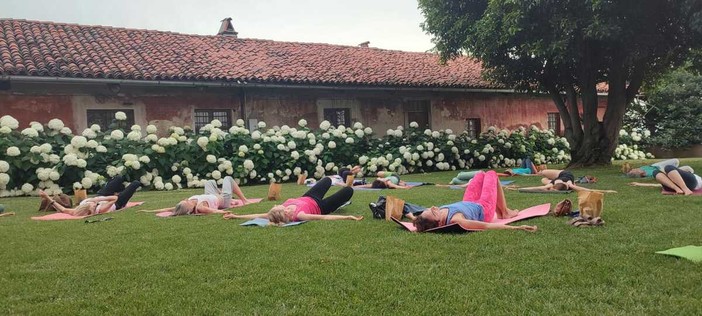 Yoga nel parco di Villa Belvedere: a giugno quattro incontri immersi nella natura