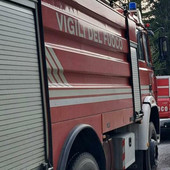 Camion frigo carico di pesche si ribalta sulla S156 a Savigliano Camion frigo carico di pesche si ribalta sulla S156 a Savigliano