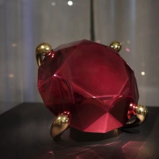 Il pop di Jeff Koons conquista Palermo: al Palazzo Reale la magia delle sculture specchianti