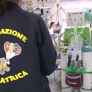 Bimbi e rischio caldo, il medico: "Al Pronto soccorso del Bambino Gesù uno su quattro per le alte temperature"