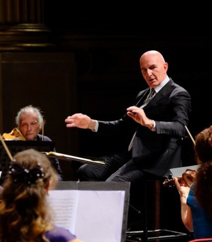 Venerdì 2 ottobre Voxonus Festival: la Voxonus Orchestra apre l'autunno a Saluzzo con "Tempeste, Spiriti e Divertimenti" Venerdì 2 ottobre Voxonus Festival: la Voxonus Orchestra apre l'autunno a Saluzzo con "Tempeste, Spiriti e Divertimenti"