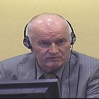 Morto all’Aia Ratko Mladic, “il macellaio di Srebrenica”