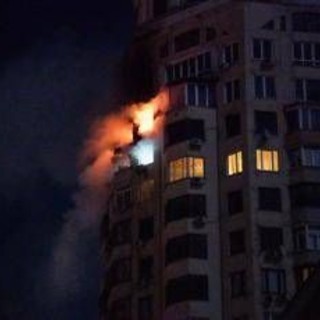 Ucraina sotto attacco, Russia colpisce con missili e droni: raid su Kiev, Kharkiv e Zaporizhzhia