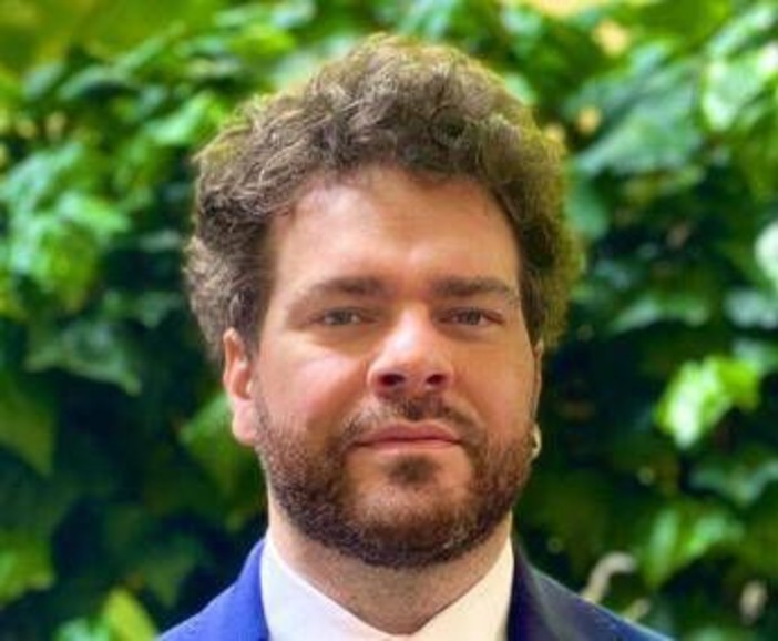 "Possibile 200 dollari a barile, l'Ue consideri la riduzione dei consumi". L'allarme dell'esperto "Possibile 200 dollari a barile, l'Ue consideri la riduzione dei consumi". L'allarme dell'esperto