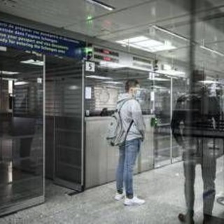 Hantavirus, ministero Salute: attivati protocolli di sorveglianza su 4 passeggeri del volo Klm passati per Roma Hantavirus, ministero Salute: attivati protocolli di sorveglianza su 4 passeggeri del volo Klm passati per Roma 