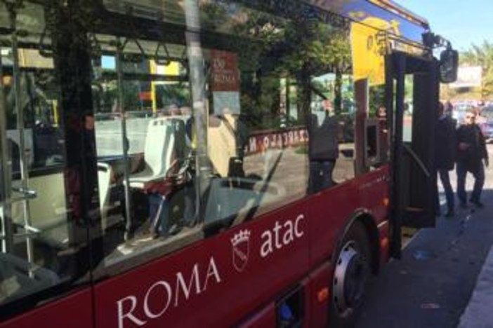 Roma, autista Atac aggredito da un passeggero