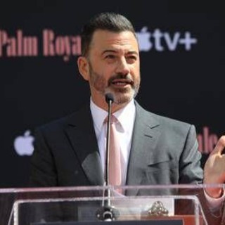 Jimmy Kimmel scoppia in lacrime per Alex Pretti: "Agenti Ice spietati e criminali"