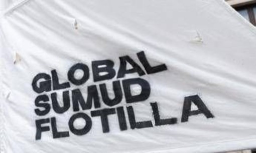 Flotilla, la denuncia: "In atto sorveglianza e intimidazioni, preoccupati per incolumità partecipanti" Flotilla, la denuncia: "In atto sorveglianza e intimidazioni, preoccupati per incolumità partecipanti"