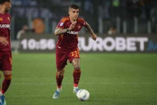Parma-Roma, contatto Valenti-Mancini in area: era rigore?