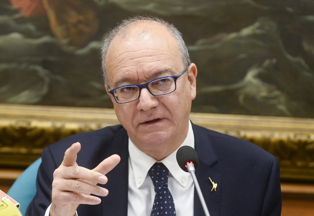 Valditara “Dietro alle violenze una mancanza di valori” Valditara “Dietro alle violenze una mancanza di valori”