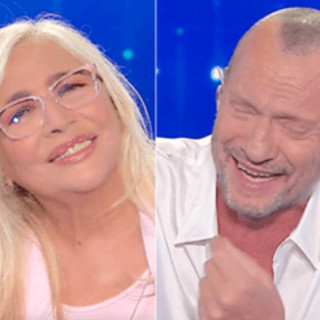 Mara Venier punge Biagio Antonacci: "Se solo ci avessi provato con me..." Mara Venier punge Biagio Antonacci: "Se solo ci avessi provato con me..."