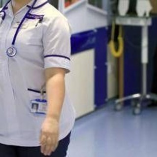 Focolaio di meningite in Uk, 27 casi e due morti nel Kent: scatta l'appello per la vaccinazione di massa Focolaio di meningite in Uk, 27 casi e due morti nel Kent: scatta l'appello per la vaccinazione di massa