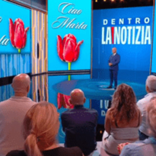 Nuzzi ricorda Marta, la 27enne precipitata dagli studi Mediaset di Cologno Monzese: "Ti salutiamo così" Nuzzi ricorda Marta, la 27enne precipitata dagli studi Mediaset di Cologno Monzese: "Ti salutiamo così"