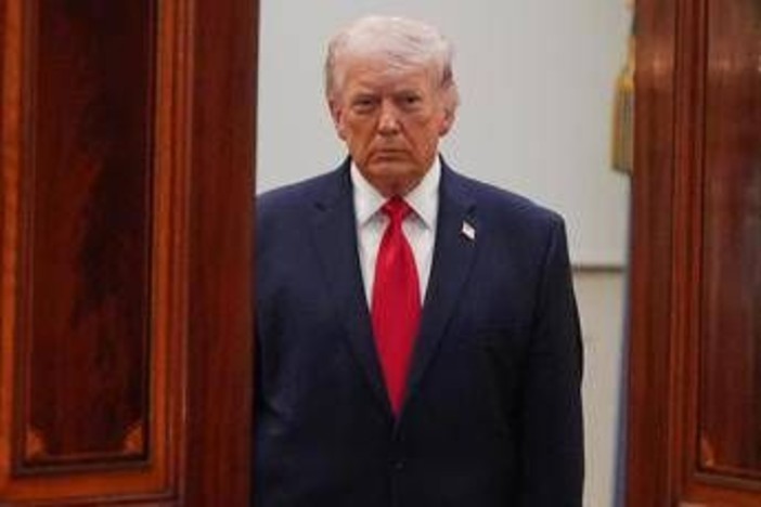 Trump e il checkup, il presidente cancella i dubbi: "E' tutto perfetto" Trump e il checkup, il presidente cancella i dubbi: "E' tutto perfetto"