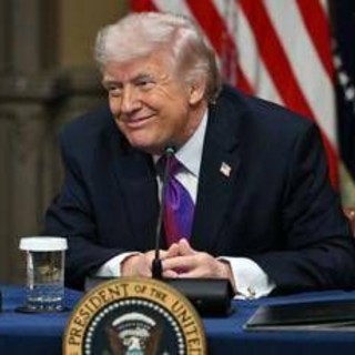 Iran, Trump: "Invio truppe? Perdita di tempo, hanno perso tutto"