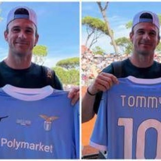 Lazio, maglia speciale per Paul: il regalo agli Internazionali Lazio, maglia speciale per Paul: il regalo agli Internazionali